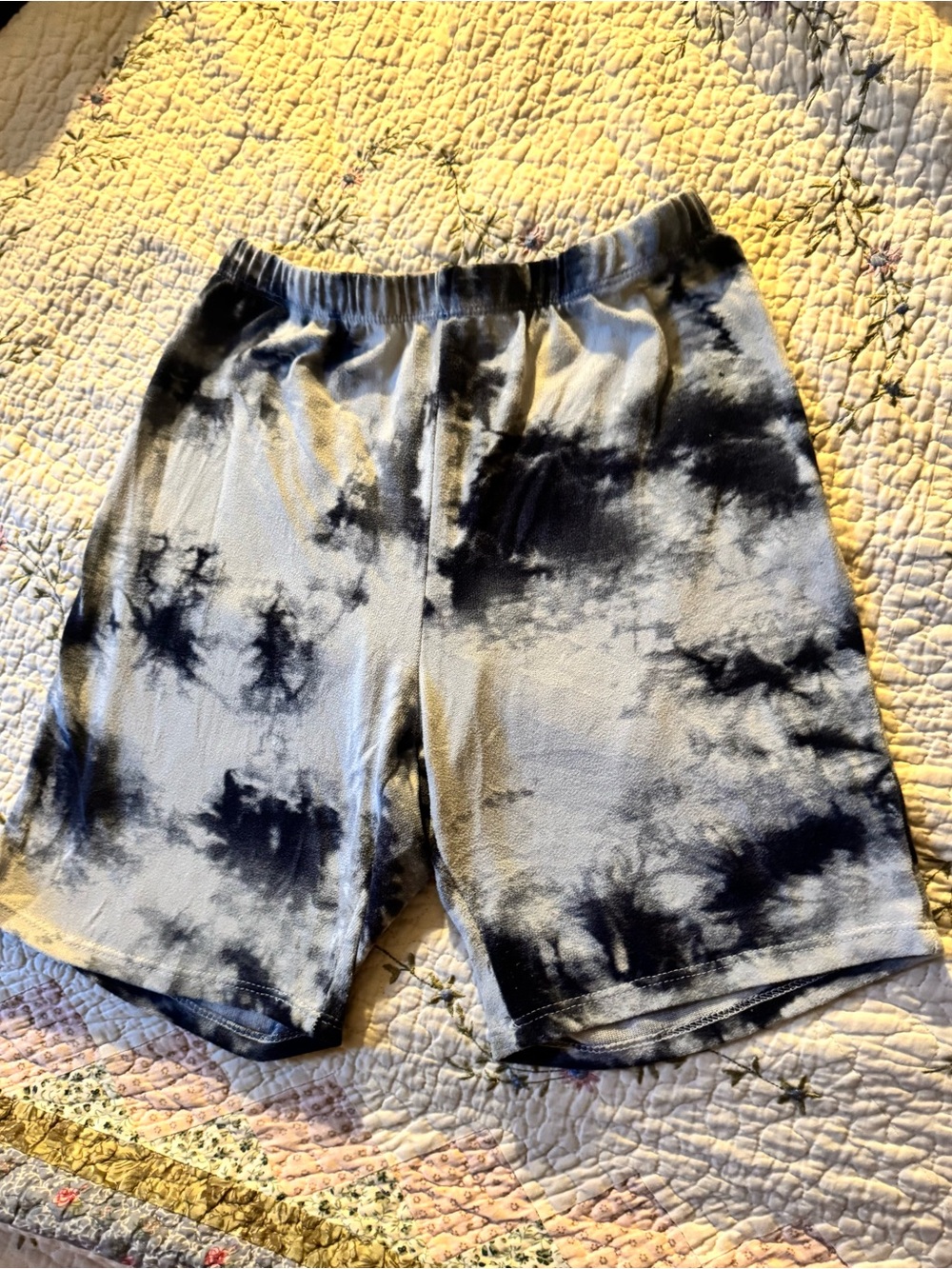 Fashion Nova Black and White Tie-Dye Shorts